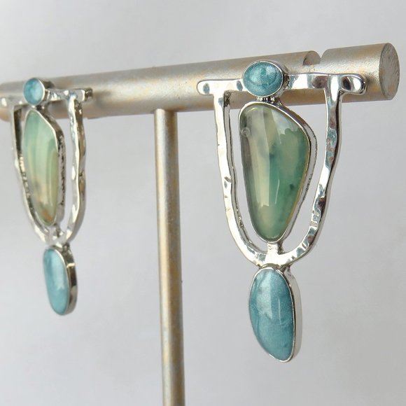 Jade Green and Teal Jewelry Set Bracelet and Earrings.....425 - Picture 2 of 3